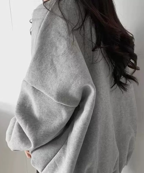 Flugge（フラッジー）の「クルーネックロゴプルオーバー（スウェット・レディース・グレー・MEDIUM/LARGE）」の2枚目の写真