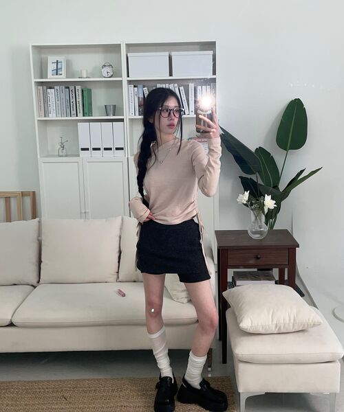 DEARSTALKER(ディアストーカー)の「NATALIE SIDE BUTTON OFF-SHOULDER T - 2 COLOR(Tシャツ/カットソー・レディース・その他・FREE/Pink/Grey)」の3枚目の写真