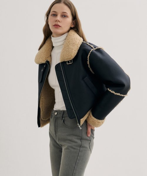 DRAWFIT WOMEN（ドローフィットウーマン）の「シアリングクロップムートンジャケット [BLACK LEATHER]（ムートンコート・レディース・その他・MEDIUM/SMALL/X-SMALL）」の2枚目の写真