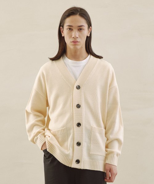 BLOND9(ブロンドナイン)の「ベーシックニットカーディガン_アイボリー(カーディガン/ボレロ・レディース・その他・SMALL/XX-LARGE/X-LARGE)」の1枚目の写真