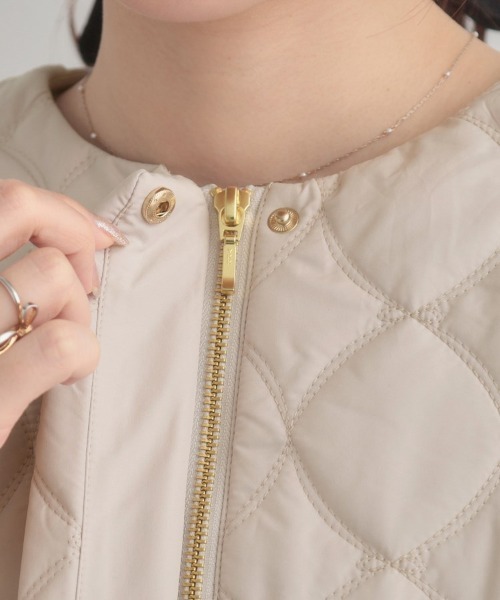 couture brooch（クチュールブローチ）の「【春色追加・撥水・洗える】リボンキルティングジャケット（ノーカラージャケット・レディース・グレー/ブラック/アイボリー・36/40/38/42）」の8枚目の写真