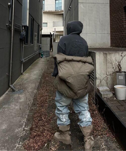 9999ARCHIVE(9999アーカイブ)の「Vintage Big Logo Hood Zip-UP (2WAY)(パーカー・レディース・チャコール・2/3)」の9枚目の写真