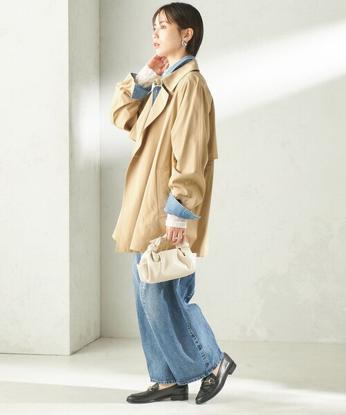 SHIPS（シップス）の「〈撥水加工〉バック ギャザー ドロスト ミディ丈 トレンチ コート（トレンチコート・レディース・ネイビー/ベージュ・38/36）」の4枚目の写真