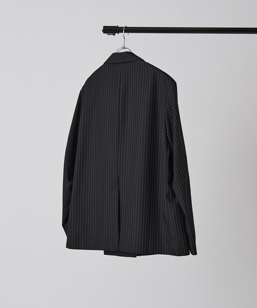 Lui's（ルイス）の「【Neucon】PINSTRIPE RELAXING DOUBLE JACKET / ピンストライプリラクシーダブルジャケット / セットアップ対応（テーラードジャケット・メンズ・チャコールグレー/ブラック・1/2）」の8枚目の写真