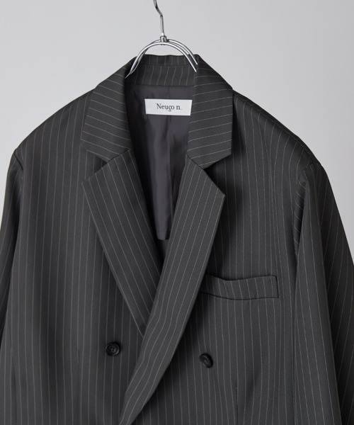 Lui's（ルイス）の「【Neucon】PINSTRIPE RELAXING DOUBLE JACKET / ピンストライプリラクシーダブルジャケット / セットアップ対応（テーラードジャケット・メンズ・チャコールグレー/ブラック・1/2）」の17枚目の写真