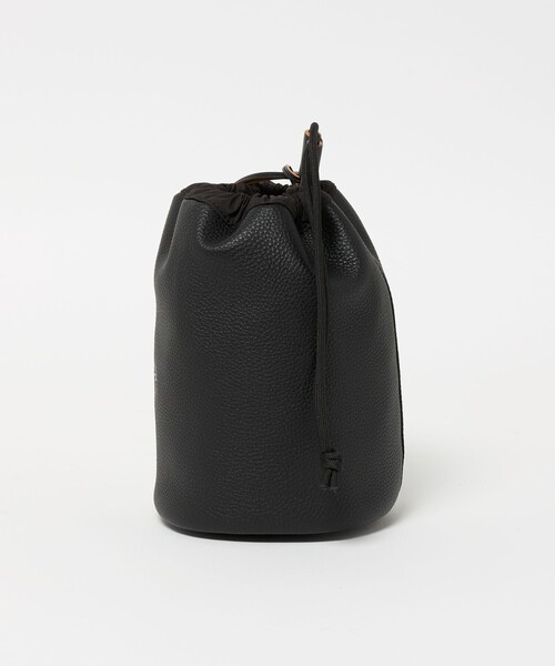 hALON(雑貨)（アーロン）の「＜hALON＞レザー 巾着バッグ（ショルダーバッグ・メンズ・ブラック・FREE）」の2枚目の写真