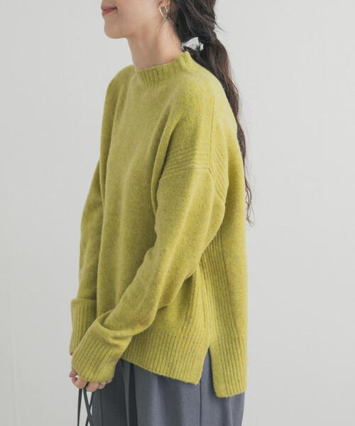 URBAN RESEARCH DOORS（アーバンリサーチドアーズ）の「ハイネックサイドスリットニット（ニット/セーター・レディース・グリーン系その他/チャコールグレー/ブルー/オフホワイト・FREE）」の22枚目の写真