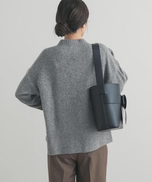 URBAN RESEARCH DOORS（アーバンリサーチドアーズ）の「ハイネックサイドスリットニット｜冬服/暖かい/軽量/体型カバー（ニット/セーター・レディース・グリーン系その他/チャコールグレー/ブルー/オフホワイト・FREE）」の19枚目の写真