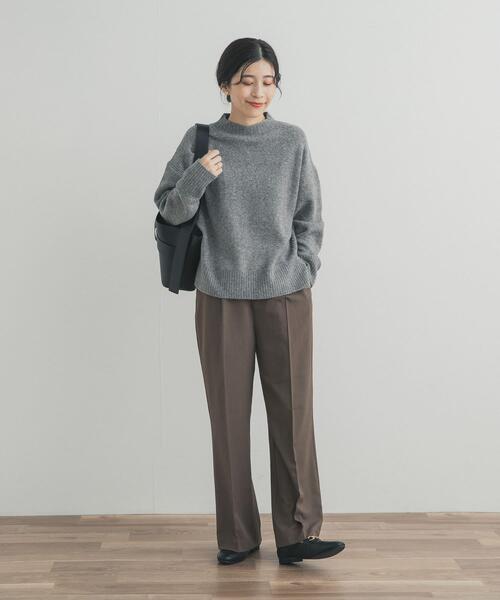 URBAN RESEARCH DOORS（アーバンリサーチドアーズ）の「ハイネックサイドスリットニット｜冬服/暖かい/軽量/体型カバー（ニット/セーター・レディース・グリーン系その他/チャコールグレー/ブルー/オフホワイト・FREE）」の7枚目の写真