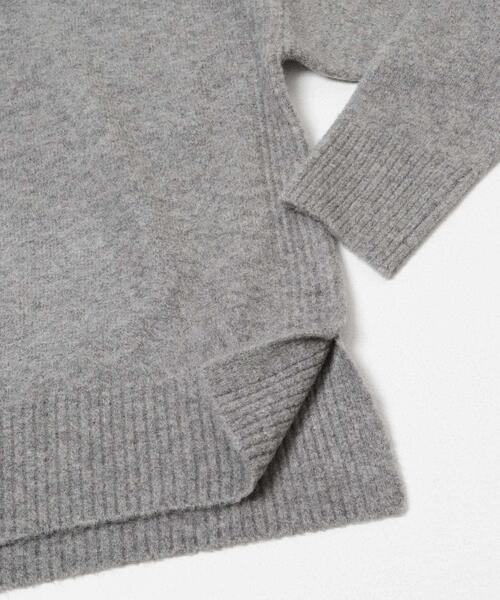 URBAN RESEARCH DOORS（アーバンリサーチドアーズ）の「ハイネックサイドスリットニット｜冬服/暖かい/軽量/体型カバー（ニット/セーター・レディース・グリーン系その他/チャコールグレー/ブルー/オフホワイト・FREE）」の10枚目の写真