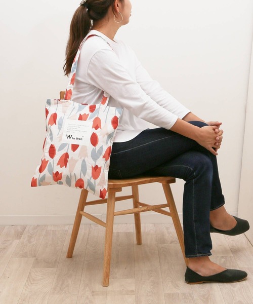 Wpc.(ダブリュピーシー)の「Wpc.Patterns はっ水トートバッグ(トートバッグ・レディース・ベージュ系その他2/ベージュ系その他/ホワイト系その他/レッド系その他/ネイビー系2・FREE)」の7枚目の写真