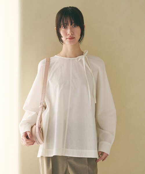 BEAUTY&YOUTH UNITED ARROWS（ビューティーアンドユースユナイテッドアローズ）の「リボンタイ ノーカラーブラウス（その他トップス・レディース・ホワイト/ブラック/オリーブ・FREE）」の4枚目の写真