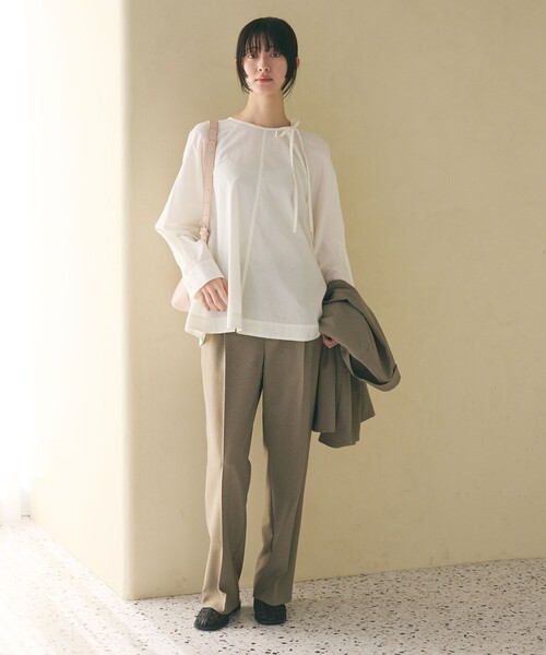 BEAUTY&YOUTH UNITED ARROWS（ビューティーアンドユースユナイテッドアローズ）の「リボンタイ ノーカラーブラウス（その他トップス・レディース・ホワイト/ブラック/オリーブ・FREE）」の7枚目の写真
