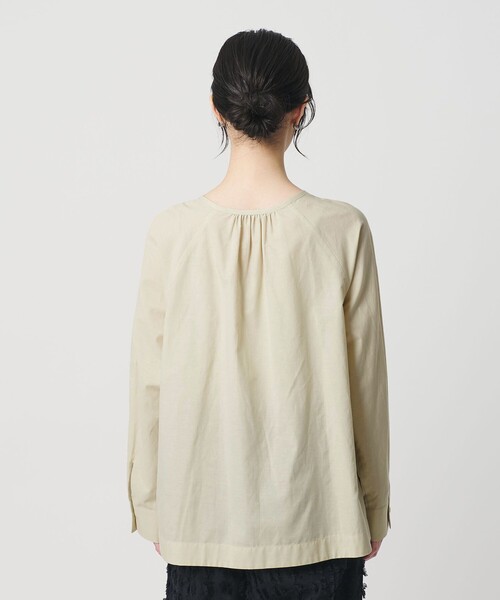 BEAUTY&YOUTH UNITED ARROWS（ビューティーアンドユースユナイテッドアローズ）の「リボンタイ ノーカラーブラウス（その他トップス・レディース・ホワイト/ブラック/オリーブ・FREE）」の20枚目の写真