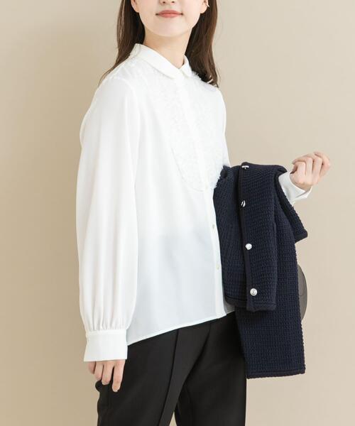 URBAN RESEARCH ROSSO WOMEN（アーバンリサーチ　ロッソ）の「『WEB/一部店舗限定』フロントレース切替ブラウス（シャツ/ブラウス・レディース・ブラック/オフホワイト・FREE）」の4枚目の写真