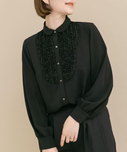 URBAN RESEARCH ROSSO WOMEN（アーバンリサーチ　ロッソ）の「『WEB/一部店舗限定』フロントレース切替ブラウス（シャツ/ブラウス・レディース・ブラック/オフホワイト・FREE）」の13枚目の写真