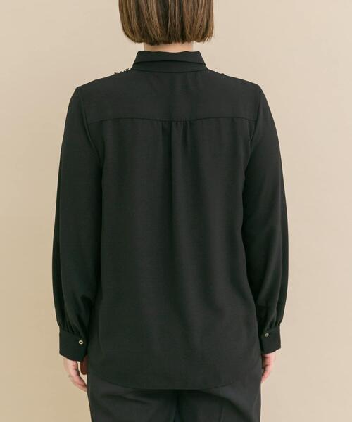 URBAN RESEARCH ROSSO WOMEN（アーバンリサーチ　ロッソ）の「『WEB/一部店舗限定』フロントレース切替ブラウス（シャツ/ブラウス・レディース・ブラック/オフホワイト・FREE）」の19枚目の写真