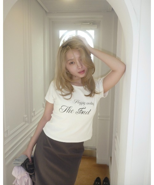Smyeon(スミョン)の「Compact Logo Tee/コンパクトロゴTシャツ(Tシャツ/カットソー・レディース・イエロー/ブラック/ホワイト・FREE)」の2枚目の写真
