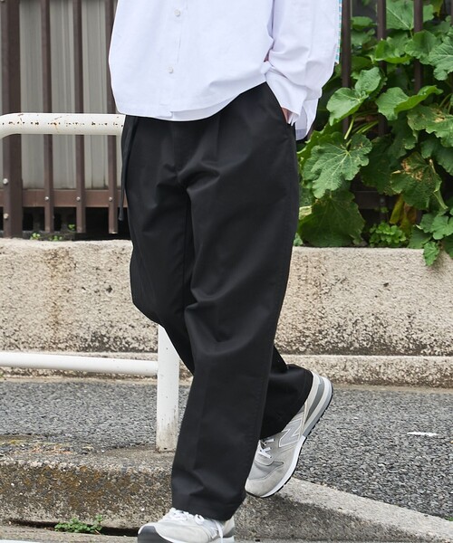 RED KAP(レッドキャップ)の「REDKAP(レッドキャップ)別注ワイドチノパンツ(チノパンツ・メンズ・ベージュ/ダークグレー/ブラック・S/L/M)」の1枚目の写真