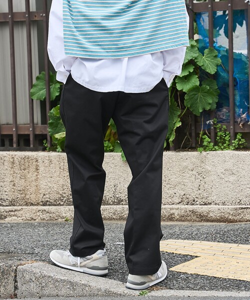 RED KAP(レッドキャップ)の「REDKAP(レッドキャップ)別注ワイドチノパンツ(チノパンツ・メンズ・ベージュ/ダークグレー/ブラック・S/L/M)」の8枚目の写真
