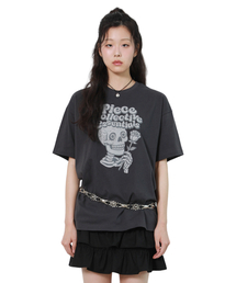 PIECEMAKER（ピースメーカー）の「VINTAGE ROSE N SKULL TEE (CHARCOAL)（Tシャツ/カットソー）」