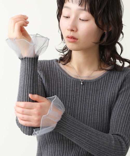 Bab（バブ）の「フリル切替リブニットトップス（Tシャツ/カットソー・レディース・ブラック/オフホワイト/チャコールグレー/ブルー・FREE）」の3枚目の写真