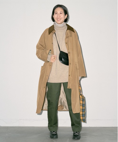 UNIVERSAL OVERALL(ユニバーサルオーバーオール)の「【限定】TUCK TAPERED PANTS(チノパンツ・メンズ・カーキ/ブラック・32/30/36/34)」の3枚目の写真