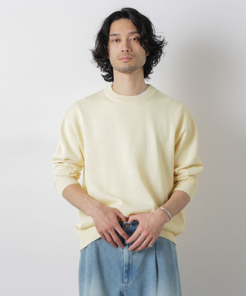 NANO universe(ナノユニバース)の「ギマクルーネックプルオーバー(ニット/セーター・メンズ・モカ/チャコール/ライトイエロー・L/M)」の1枚目の写真