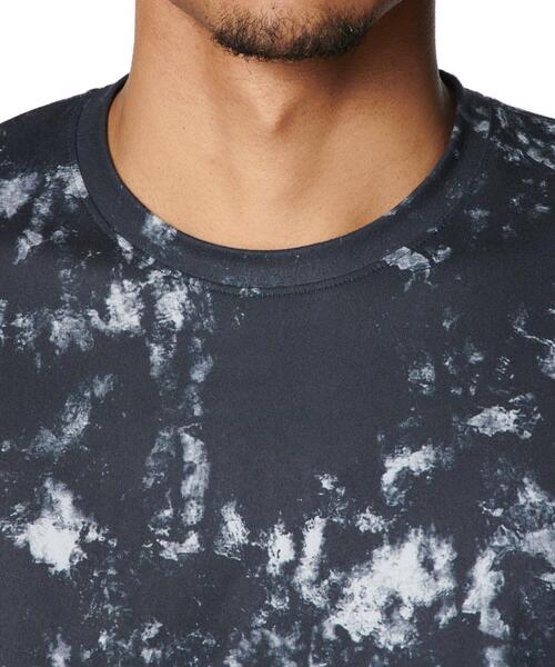 UNDER ARMOUR(アンダーアーマー)の「UAモチベート プリント ショートスリーブ Tシャツ(トレーニング/メンズ)(Tシャツ/カットソー・メンズ・ブラック・S/2XL/XL/3XL/M/L)」の4枚目の写真