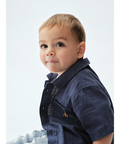 GAP(ギャップ)の「コットンリネンシャツ (幼児・ベビー)(シャツ/ブラウス・キッズ・ホワイト/ベージュ/ブルー/ブルー系その他・70cm/80cm/90cm/95cm/100cm/110cm/105cm)」の6枚目の写真