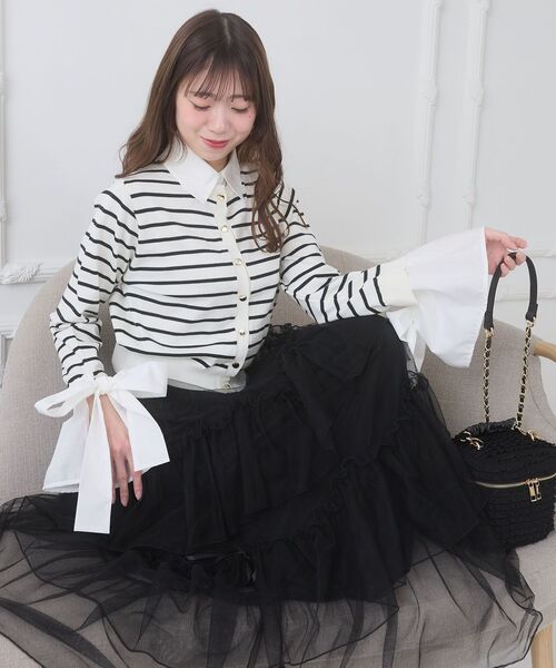 MAJESTIC LEGON（マジェスティックレゴン）の「リボンスリーブシャツ襟カーデ（カーディガン/ボレロ・レディース・アイボリー/ネイビー/ブラック系その他/グレー・MEDIUM）」の2枚目の写真