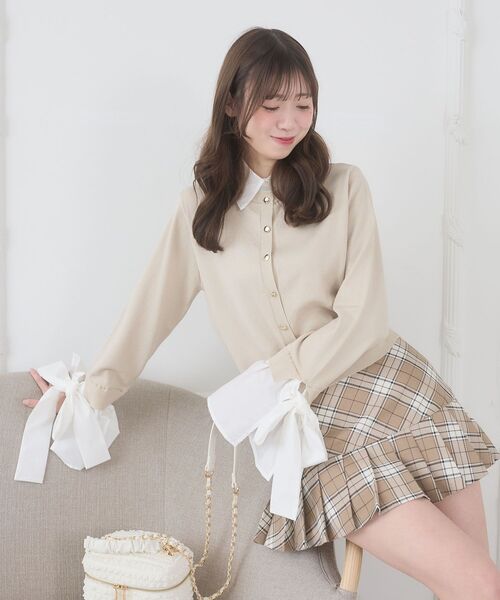 MAJESTIC LEGON（マジェスティックレゴン）の「リボンスリーブシャツ襟カーデ（カーディガン/ボレロ・レディース・アイボリー/ネイビー/ブラック系その他/グレー・MEDIUM）」の5枚目の写真