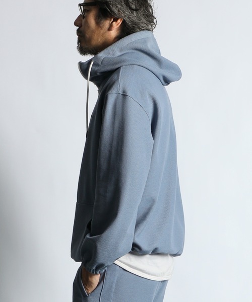 The DUFFER of ST.GEORGE(ザダファーオブセントジョージ)の「KNIT-LIKE RUSSELL PULLOVER HOODIE:セットアップ対応 ニットライク ラッセル プルオーバー フーディー(パーカー・メンズ・ネイビー/ライトブルー・X-LARGE/LARGE/MEDIUM/SMALL)」の7枚目の写真
