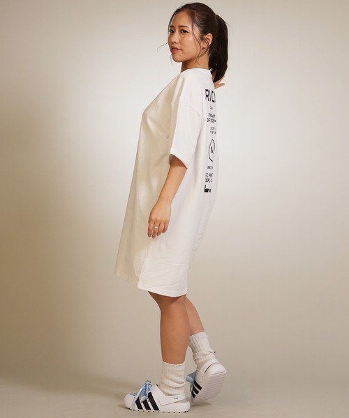 RVCA(ルーカ)の「RVCA/ルーカ 半袖 ワンピース バックプリント BG043355(ワンピース・レディース・カモフラージュ/ホワイト/ブラック・M)」の7枚目の写真