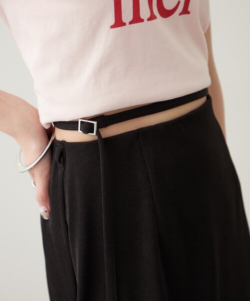 mystic（ミスティック）の「マルチベルト付きカラーネットスカート（スカート・レディース・ベージュ/レッド/ブラック・2/1）」の11枚目の写真