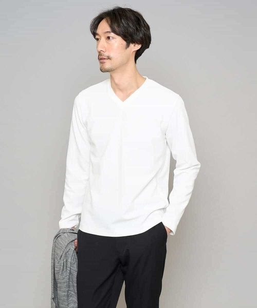 a.v.v（アーヴェヴェ）の「【スマート/イージーケア/洗濯機で洗える/毛玉になりにくい】アゼダブルフェイスVネックスマートTシャツ（Tシャツ/カットソー・メンズ・ネイビー/ホワイト/ライトグレー・46/48/50）」の2枚目の写真