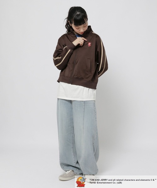 niko and...（ニコアンド）の「【トムとジェリー】コラボ トラックジャージ（ジャージ・レディース・ブルー/ブラウン・MEDIUM/LARGE）」の5枚目の写真