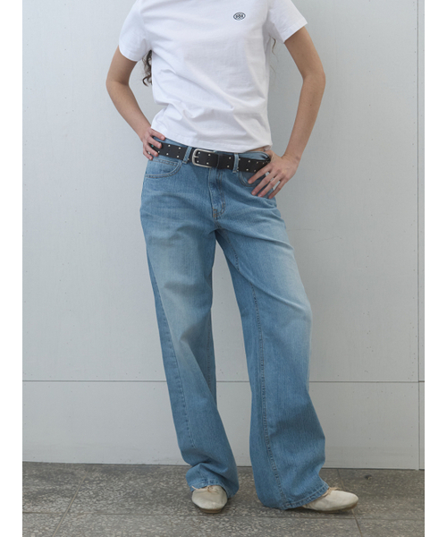 Kijun(キジュン)の「Washed Relaxed Fit Jeans Blue(デニムパンツ・レディース・その他・SMALL/MEDIUM)」の4枚目の写真