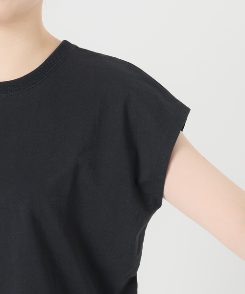 IENA(イエナ)の「《新色あり/追加8》ラウンドテールプルオーバー(Tシャツ/カットソー・レディース・レッド/ホワイト/ブラウン系その他/ブラック・FREE)」の11枚目の写真