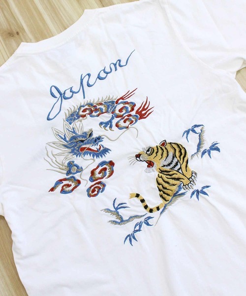 AVIREX(アヴィレックス)の「SOUVENIR T-SHIRT 'TIGER & DRAGON'(Tシャツ/カットソー・メンズ・ネイビー/ブラック/ホワイト・XXL/XL/L/M)」の7枚目の写真