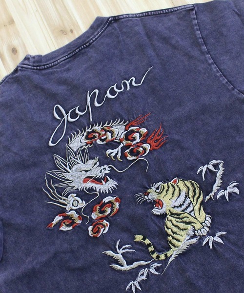 AVIREX(アヴィレックス)の「SOUVENIR T-SHIRT 'TIGER & DRAGON'(Tシャツ/カットソー・メンズ・ネイビー/ブラック/ホワイト・XXL/XL/L/M)」の15枚目の写真