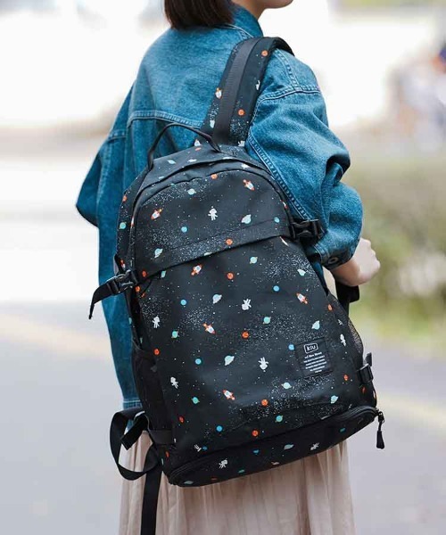 KiU（キウ）の「【KiU and BleuBleuet】KiU600Dバッグパック（バックパック/リュック・レディース・ブラック/ブルー/ブラック系その他/ネイビー/ネイビー系/その他/ブルー系/グリーン系・FREE）」の3枚目の写真