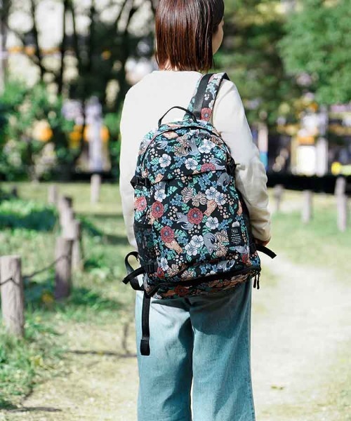 KiU（キウ）の「【KiU and BleuBleuet】KiU600Dバッグパック（バックパック/リュック・レディース・ブラック/ブルー/ブラック系その他/ネイビー/ネイビー系/その他/ブルー系/グリーン系・FREE）」の9枚目の写真