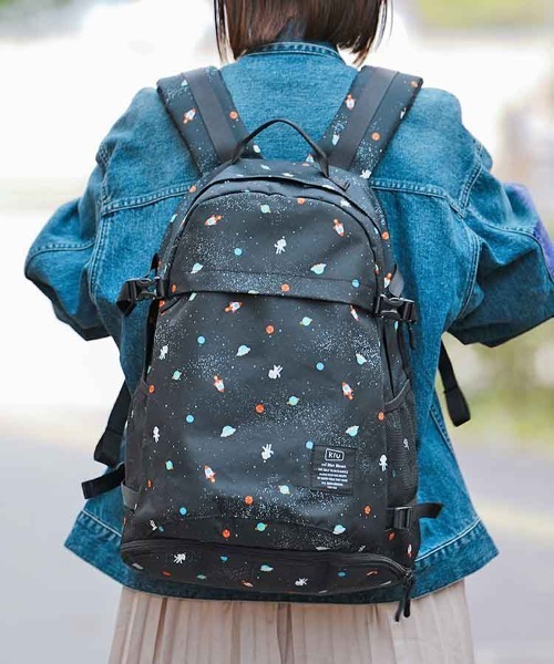 KiU（キウ）の「【KiU and BleuBleuet】KiU600Dバッグパック（バックパック/リュック・レディース・ブラック/ブルー/ブラック系その他/ネイビー/ネイビー系/その他/ブルー系/グリーン系・FREE）」の10枚目の写真