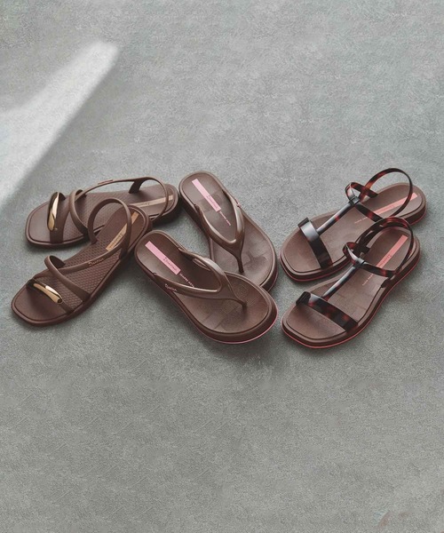 IPANEMA(イパネマ)の「Ipanema / “GLOW TRENDY SAND” サンダル(サンダル・レディース・ブラック系/ブラック×シルバー/ベージュ系/ブラウン系・38/37/36/35/34)」の5枚目の写真