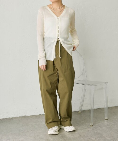 ear PAPILLONNER(イアパピヨネ)の「《uchida企画》Vネックリブカーディガン【SUM1 STYLE(スミスタイル)】(カーディガン/ボレロ・レディース・レッド/ホワイト/ブラック/ブルー系その他・FREE)」の19枚目の写真