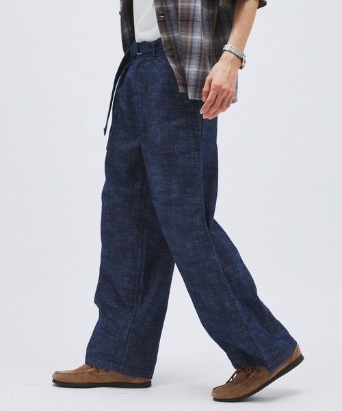 JOURNAL STANDARD（ジャーナルスタンダード）の「リネン ライク デニム ベルテッド パンツ（スラックス・メンズ・アイボリー/ブラウン/ネイビー・LARGE/MEDIUM/SMALL）」の10枚目の写真