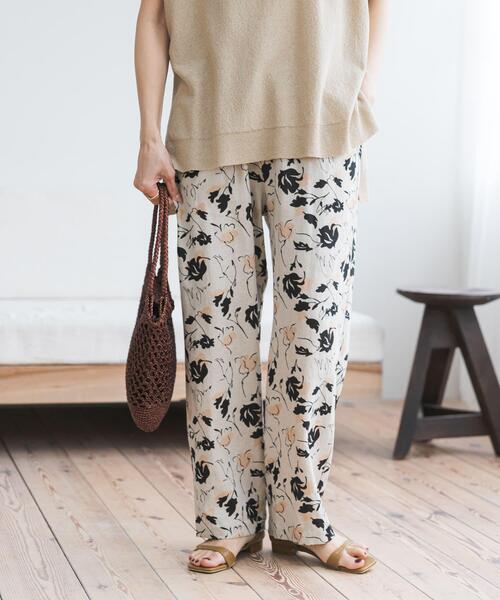 URBAN RESEARCH DOORS（アーバンリサーチドアーズ）の「『WEB限定カラー』リネンリヨセルプリントイージーパンツ（その他パンツ・レディース・ナチュラル/ベージュ系その他/ブラック・FREE）」の5枚目の写真