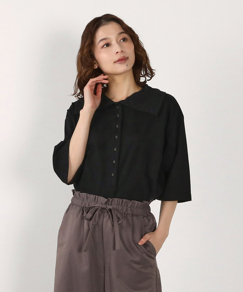 LOGEMENT DE CLAIRE(ロジュモンドクレール)の「【LOURMARIN】ビックカラープルオーバー(Tシャツ/カットソー・レディース・ブラック/ライトグレー/ブラウン/オフホワイト・FREE)」の3枚目の写真