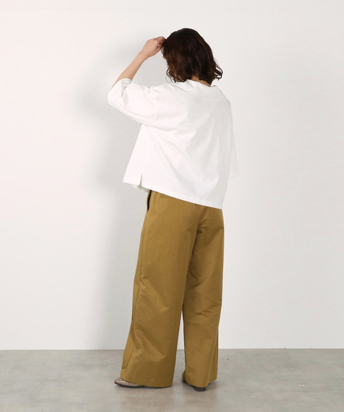 LOGEMENT DE CLAIRE(ロジュモンドクレール)の「【LOURMARIN】ビックカラープルオーバー(Tシャツ/カットソー・レディース・ブラック/ライトグレー/ブラウン/オフホワイト・FREE)」の12枚目の写真